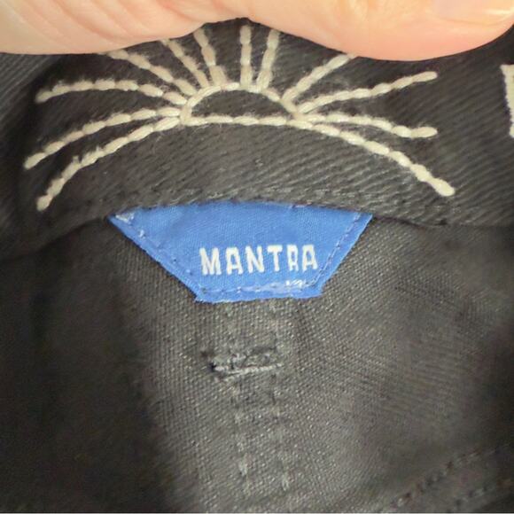 Daily Blue By AG Mantra Wide Barrel Leg Jeans Coated Octopus Button Fly 30 NEW - Picture 10 of 16